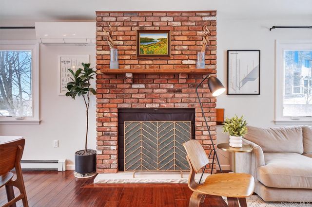 5 Larch Court, Poughkeepsie, NY 12603