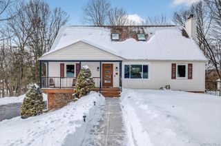 5 Larch Court, Poughkeepsie, NY 12603