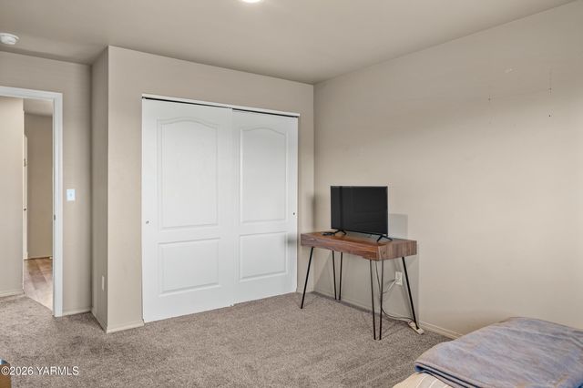 955 Southern Ave, Selah, WA 98942