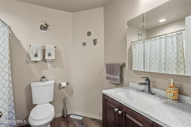 955 Southern Ave, Selah, WA 98942