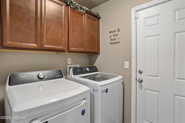 955 Southern Ave, Selah, WA 98942