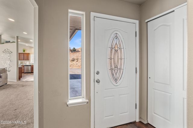 955 Southern Ave, Selah, WA 98942