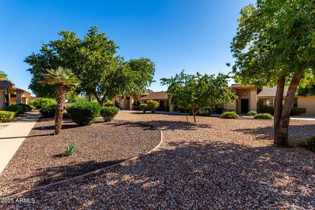 20006 N BROKEN ARROW Drive, Sun City West, AZ 85375