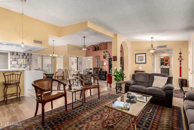 20006 N BROKEN ARROW Drive, Sun City West, AZ 85375