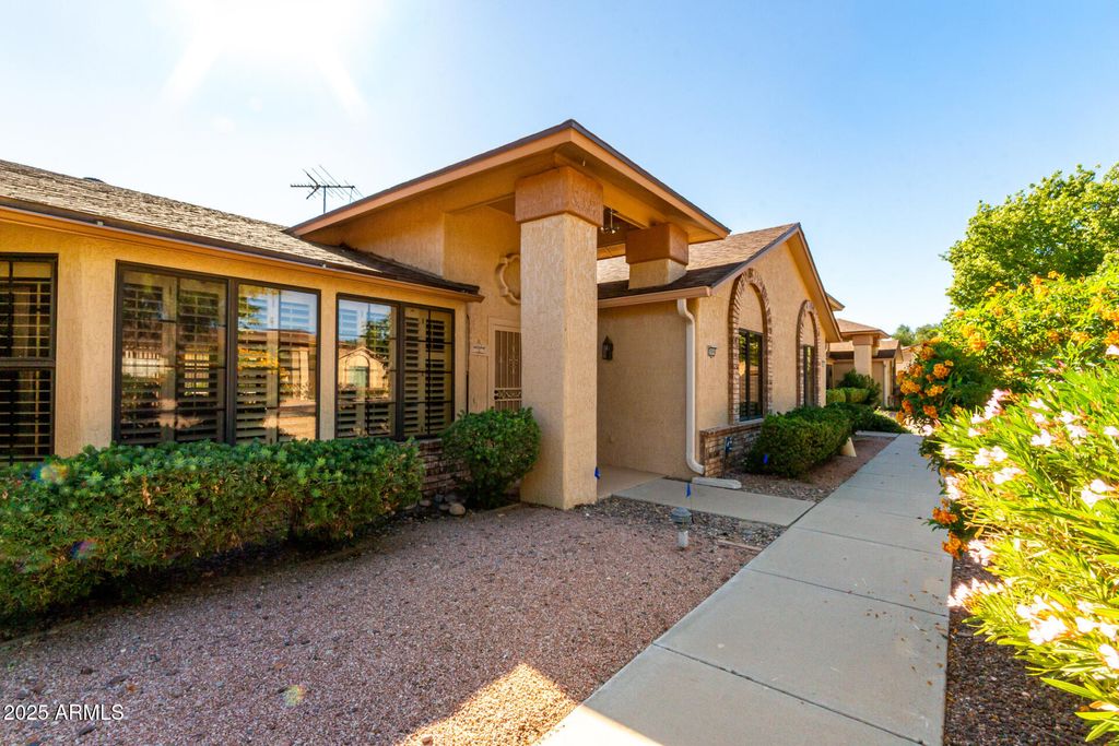 20006 N BROKEN ARROW Drive, Sun City West, AZ 85375
