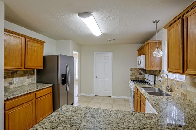 28915 Forest Hill Drive, Magnolia, TX 77355