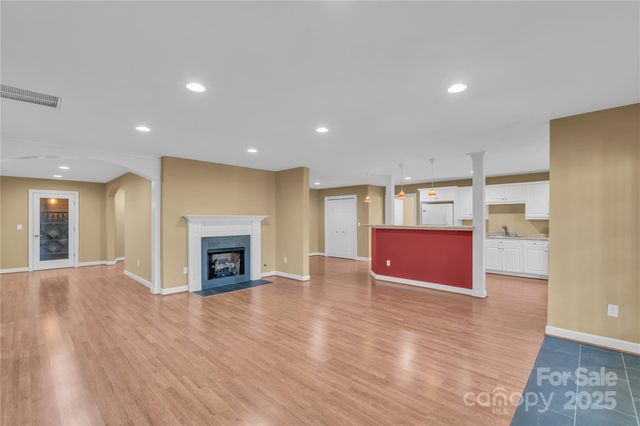 20 Moccasin Flower Trail, Landrum, SC 29356