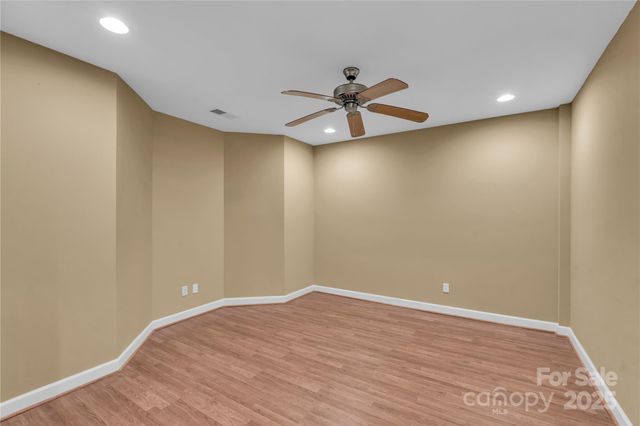 20 Moccasin Flower Trail, Landrum, SC 29356