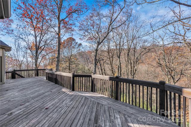 20 Moccasin Flower Trail, Landrum, SC 29356