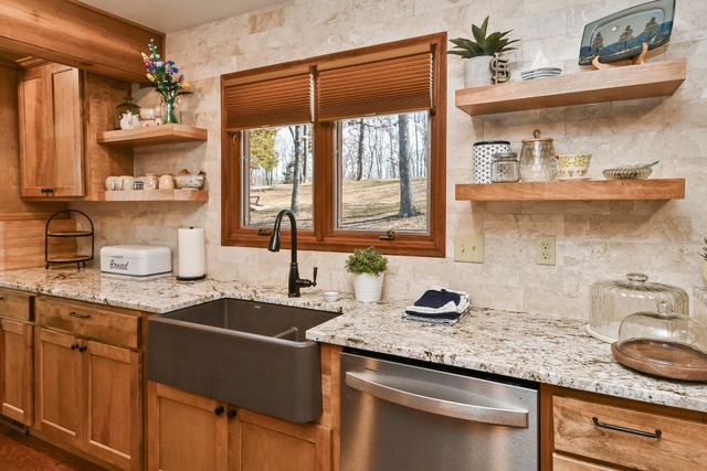 499 Turkey Tree Road, Galena, MO 65656