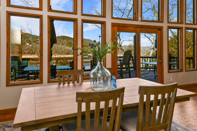 499 Turkey Tree Road, Galena, MO 65656