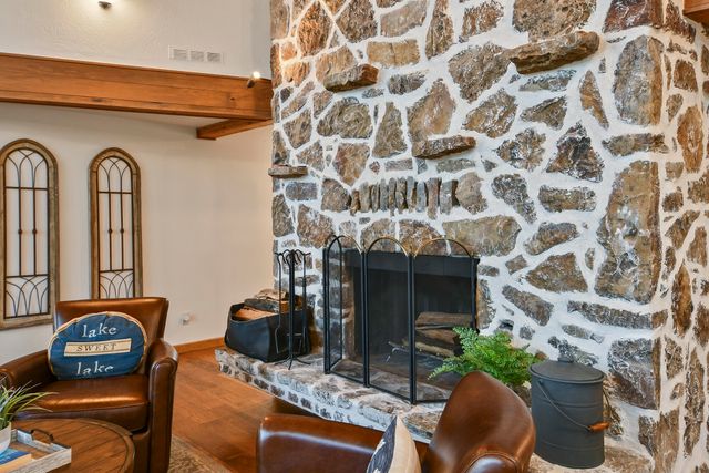 499 Turkey Tree Road, Galena, MO 65656