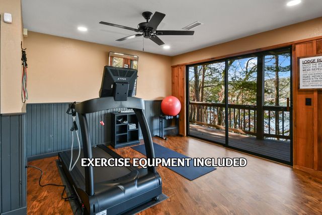 499 Turkey Tree Road, Galena, MO 65656