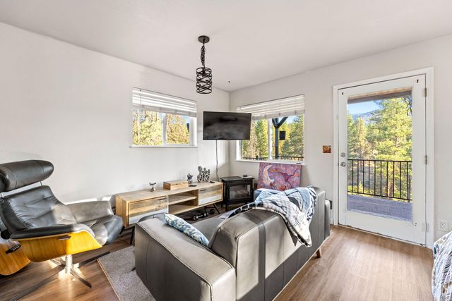 17637 Highway 66, Ashland, OR 97520