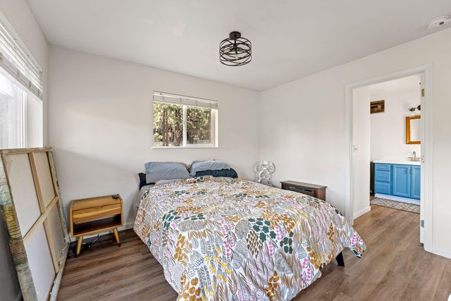 17637 Highway 66, Ashland, OR 97520