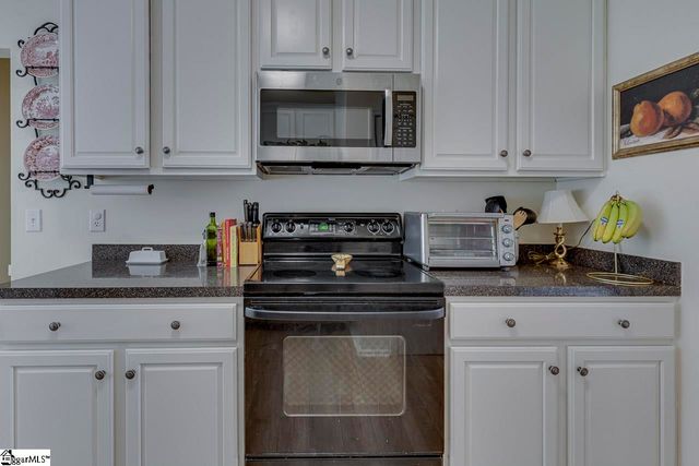 4 Crown Empire Court, Simpsonville, SC 29681