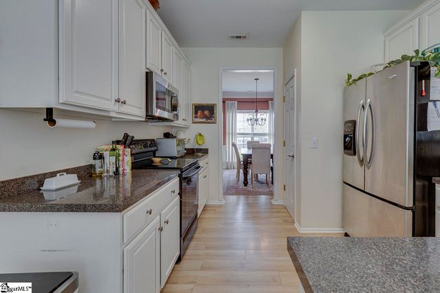 4 Crown Empire Court, Simpsonville, SC 29681