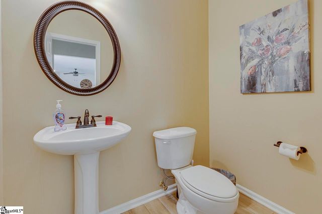 4 Crown Empire Court, Simpsonville, SC 29681