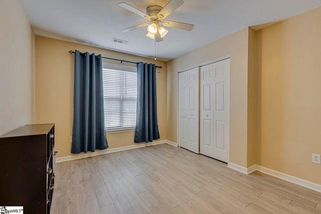 4 Crown Empire Court, Simpsonville, SC 29681