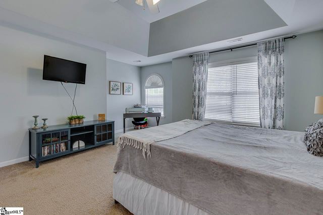 4 Crown Empire Court, Simpsonville, SC 29681