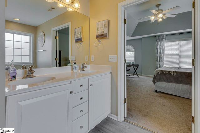 4 Crown Empire Court, Simpsonville, SC 29681