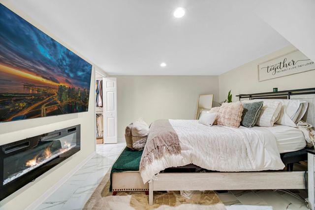 2605 W 83rd Place, Chicago, IL 60652