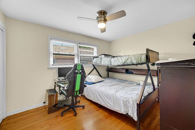 2605 W 83rd Place, Chicago, IL 60652