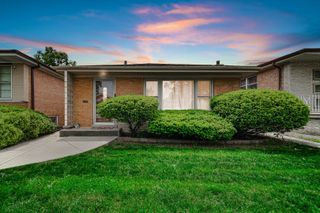2605 W 83rd Place, Chicago, IL 60652