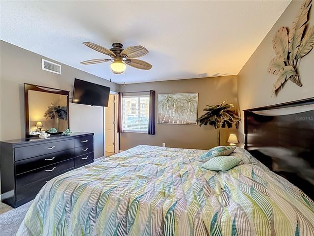 1935 TOUCAN WAY 302, Sarasota, FL 34232