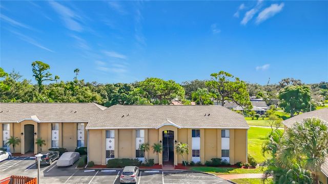 1935 TOUCAN WAY 302, Sarasota, FL 34232