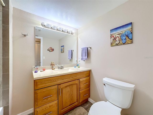 1935 TOUCAN WAY 302, Sarasota, FL 34232