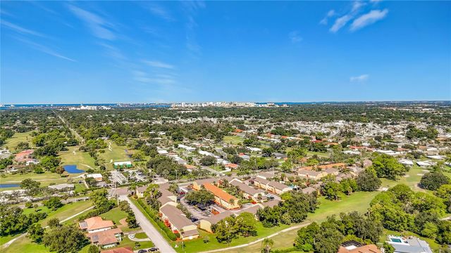 1935 TOUCAN WAY 302, Sarasota, FL 34232
