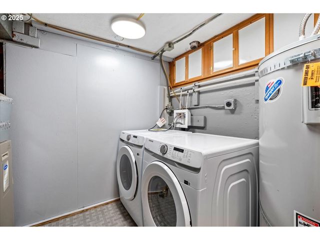 1805 Ne SARATOGA St, Portland, OR 97211