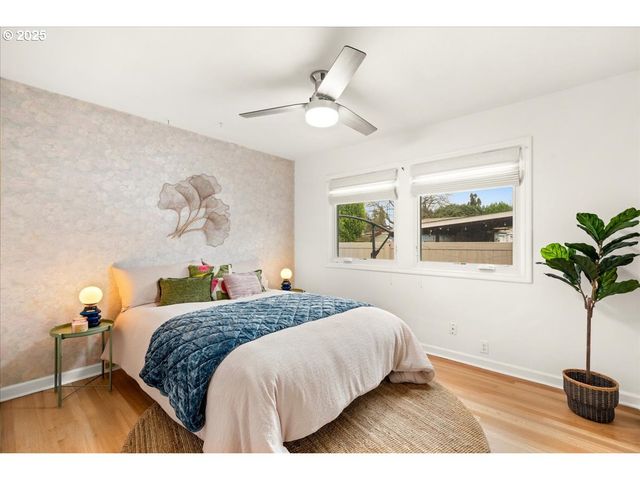 1805 Ne SARATOGA St, Portland, OR 97211