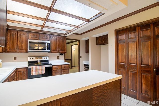 5214 Willowwood Court, Fort Wayne, IN 46835