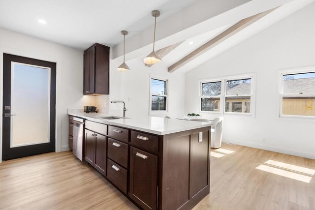 483 E Morgan AVENUE, Milwaukee, WI 53207