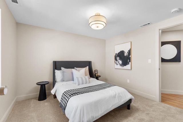 483 E Morgan AVENUE, Milwaukee, WI 53207