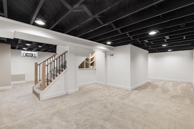 483 E Morgan AVENUE, Milwaukee, WI 53207