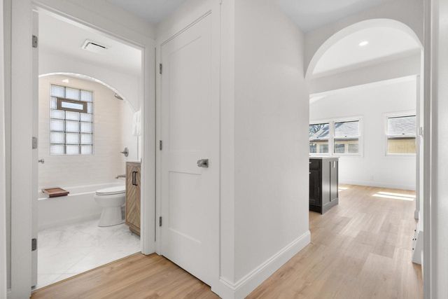 483 E Morgan AVENUE, Milwaukee, WI 53207