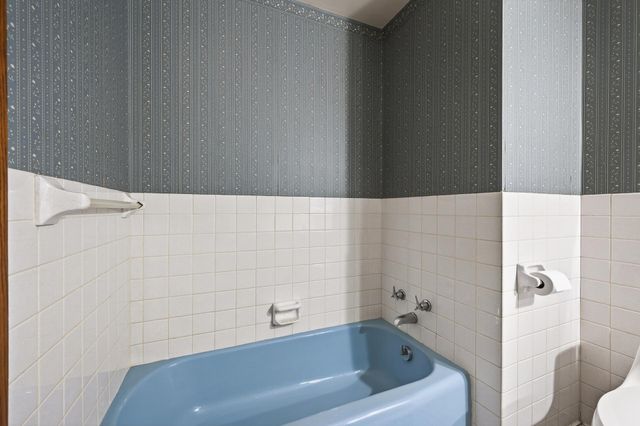 2850 Pilot Knob Road, Eagan, MN 55121