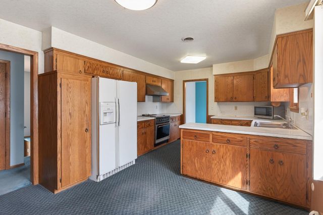 2850 Pilot Knob Road, Eagan, MN 55121