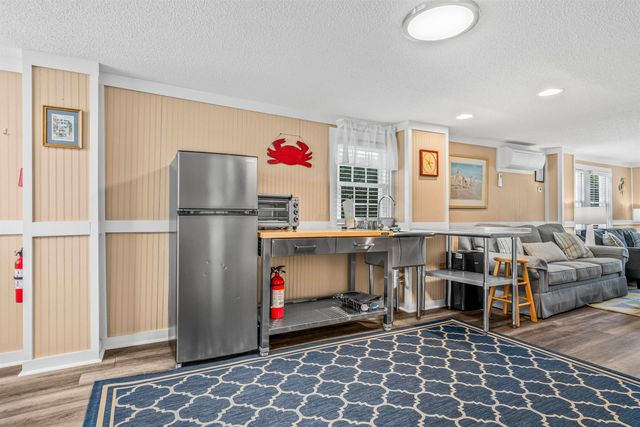 615 Doyle Ave., Pawleys Island, SC 29585