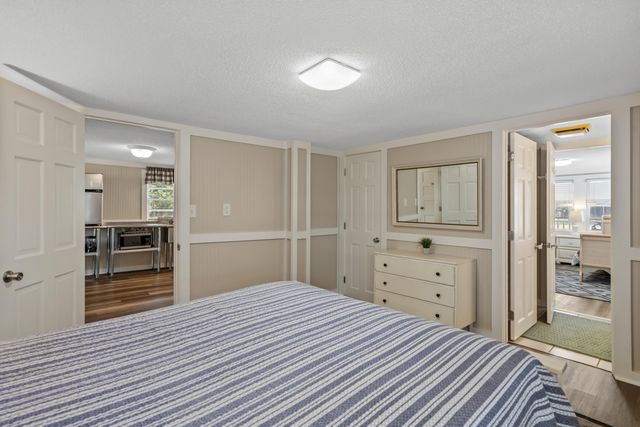 615 Doyle Ave., Pawleys Island, SC 29585