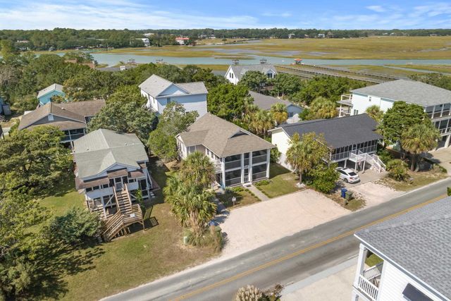 615 Doyle Ave., Pawleys Island, SC 29585