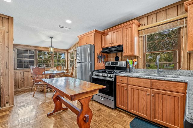 615 Doyle Ave., Pawleys Island, SC 29585