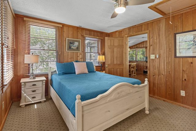 615 Doyle Ave., Pawleys Island, SC 29585