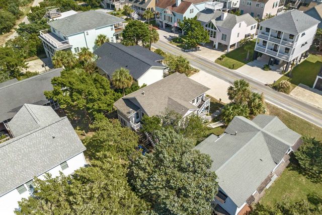 615 Doyle Ave., Pawleys Island, SC 29585