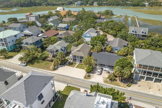 615 Doyle Ave., Pawleys Island, SC 29585