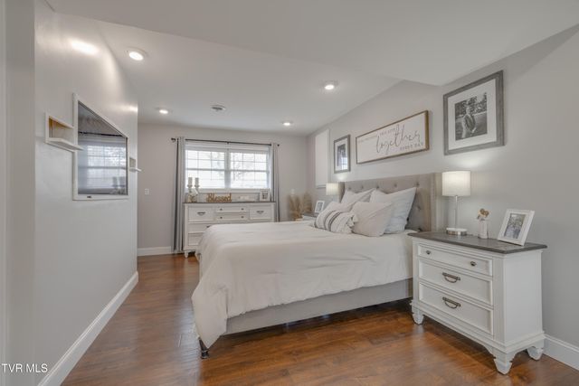 123 Village Lane, Gray, TN 37615