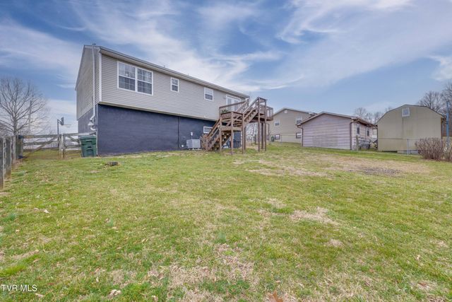 123 Village Lane, Gray, TN 37615